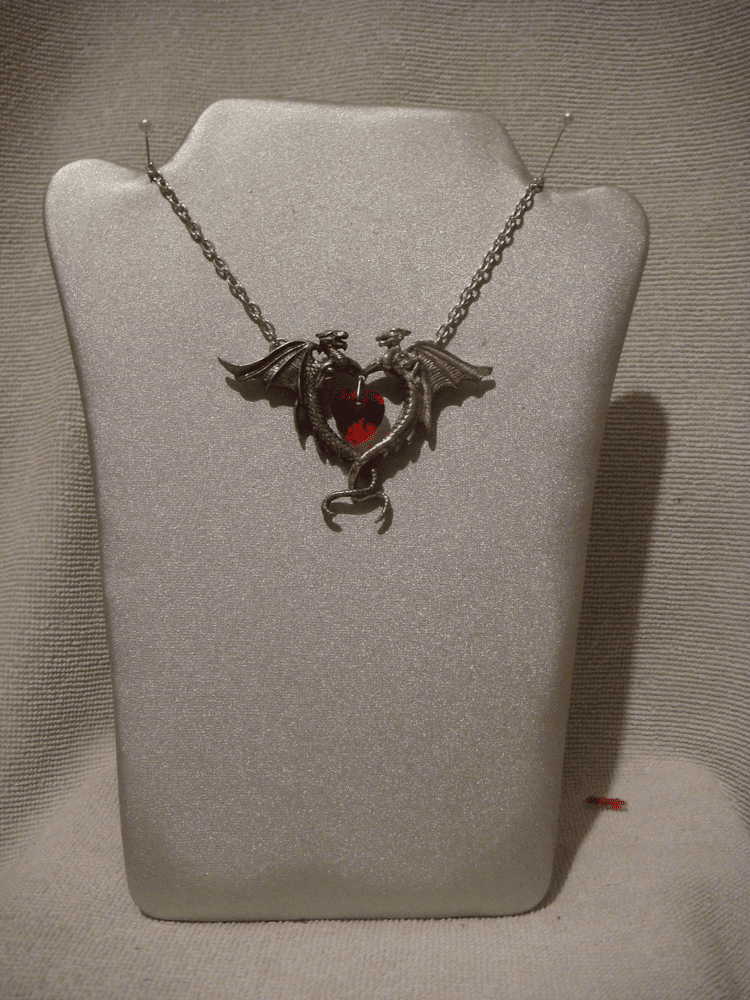 Alchemy Gothic pendant necklace in pewter Dragon heart Coeur Sauvage