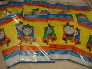 Thomas table covers pack of 24