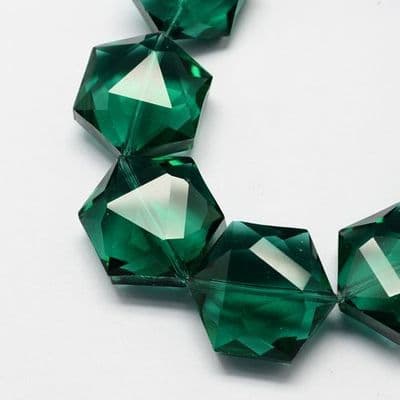 20mm Glass Hexagon Bead Green (5)