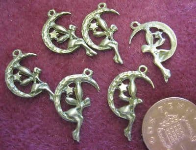 Bronze Moonlight Fairy Charms 25x14x2mm (6)