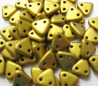 CzechMates Triangle 6mm - Matte Metallic Goldenrod (10g)