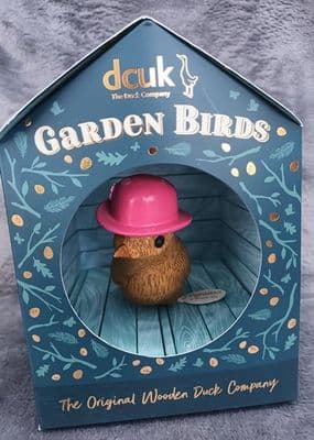 DCUK Garden Birds in Bird Box - Bright Pink Flower Hat