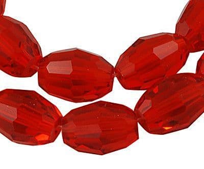Faceted Glass beads - Oval rice shape - 4x6mm (35 beads) - Crimson Red