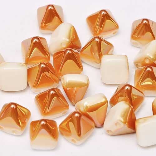 These pyramid shape beads are about 6mm in size and are great for accent beads in bracelets.  Pack contains about 20 beads