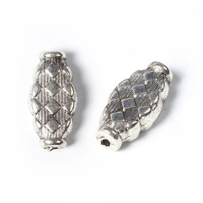 Tibetan Antique Silver Oval 17x9mm Beads (10)