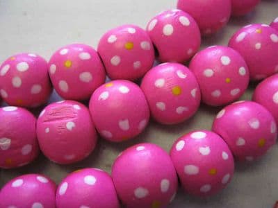 Wood Beads with dot patterns (14mm) - 10 beads - Bright Pink