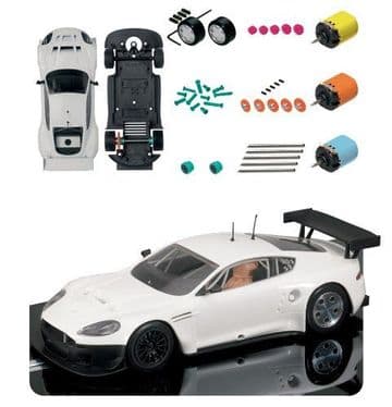 Scalextric C3082 Aston Martin BBR9 Pro Performance
