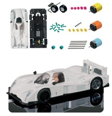 Scalextric C3193 Pro Performance Lola Aston Martin