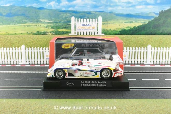 Slot It SICA33D Audi R8 LMP No.3 Le Mans 2001