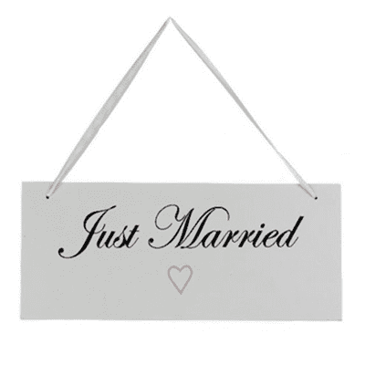 'Just Married' White Wooden Hanging Plaque