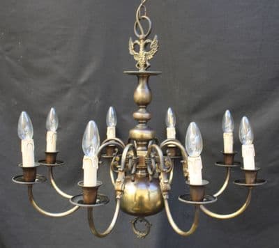 A VINTAGE 8 ARM FLEMISH CHANDELIER  CEILING LIGHT WITH FISH FEATURES  Ref: ANV23