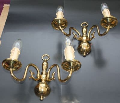 PAIR OF  FLEMISH  WALL LIGHTS,  2  BRASS  SCONCES   Ref: AOT4
