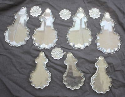 VINTAGE  CHANDELIER CRYSTALS, 7 LARGE SCALLOPED GLASS PENDALOGUES + 4 ROSETTES  Ref: AJL24a