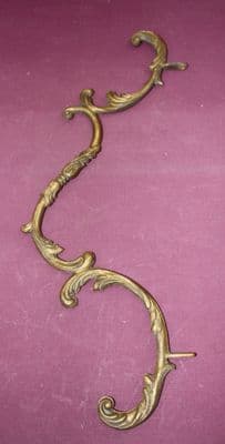 VINTAGE CHANDELIER  PARTS ;  ORNATE BRASS LIGHTING PART , Repairs Craft Projects  Ref:  AJN29