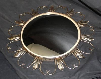 VINTAGE CIRCULAR BRASS FRAMED CONVEX MIRROR. Ref:  AOT9