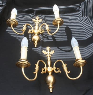 VINTAGE PAIR OF FLEMISH  WALL LIGHTS TWO  BRASS SCONCES WITH FISH FEATURES  - Ref: AAPR27a
