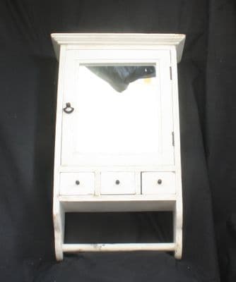 VINTAGE WOODEN  BATHROOM  OR KITCHEN MIRRORED WALL HANGING CABINET CUPBOARD  Ref: AAG3