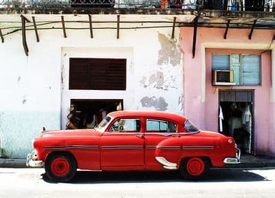 Havana Cuba - Vintage old car wall mural