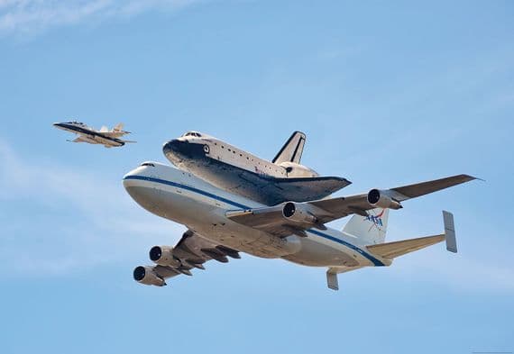 Photo wallpapers Space Shuttle Endeavour  | Shop online