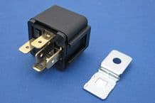 5 Pin automotive type 24 volt 2 X 10A  relay ALT/RY2797-09