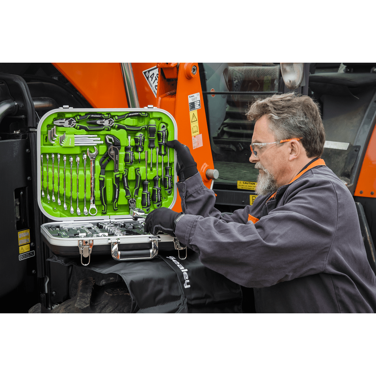 Mechanic's Tool Kit 144pc Hi-Vis Green