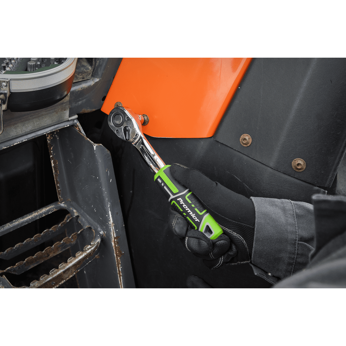Mechanic's Tool Kit 144pc Hi-Vis Green