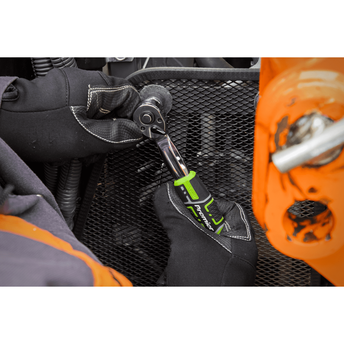 Mechanic's Tool Kit 144pc Hi-Vis Green