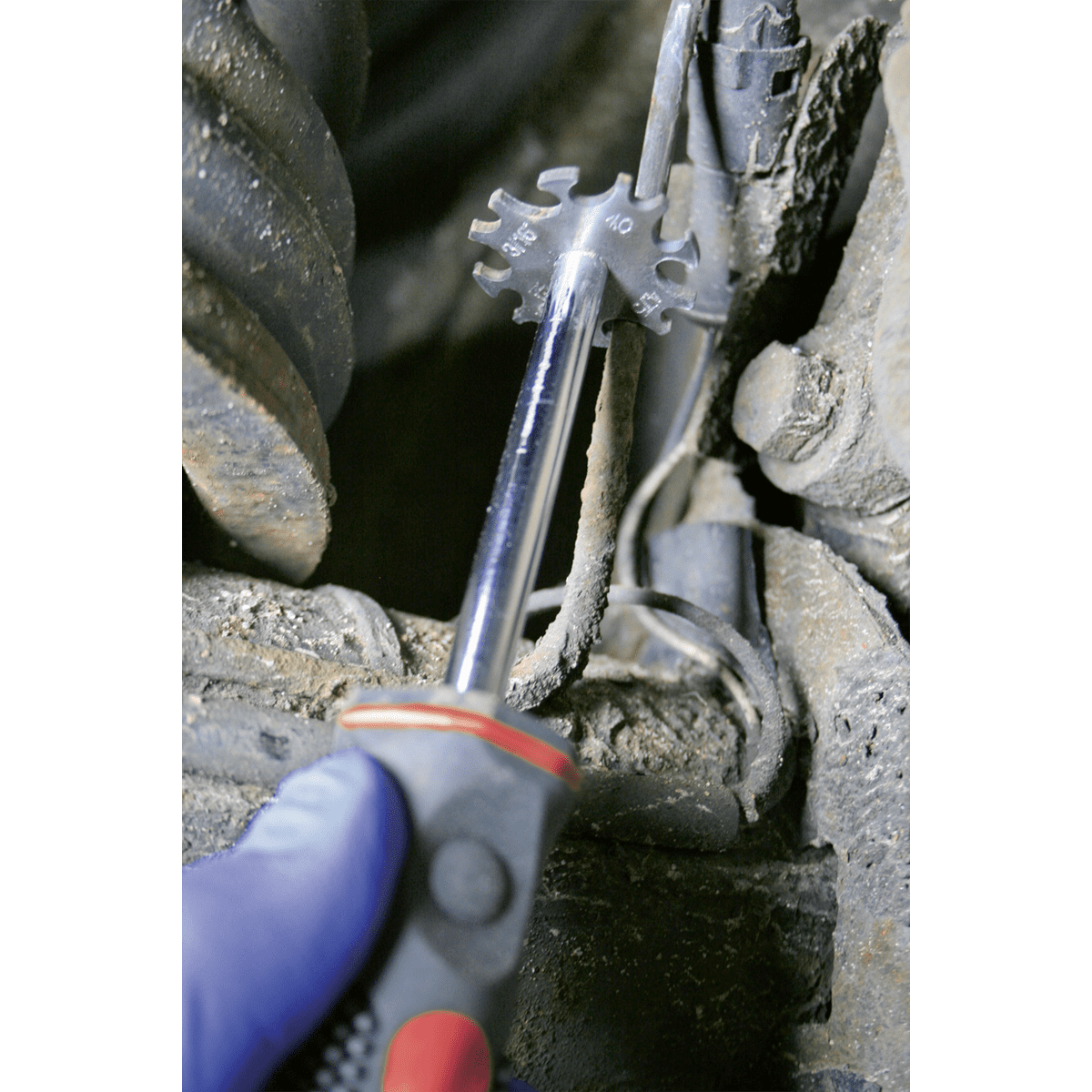 Brake & Fuel Pipe Inspection Tool