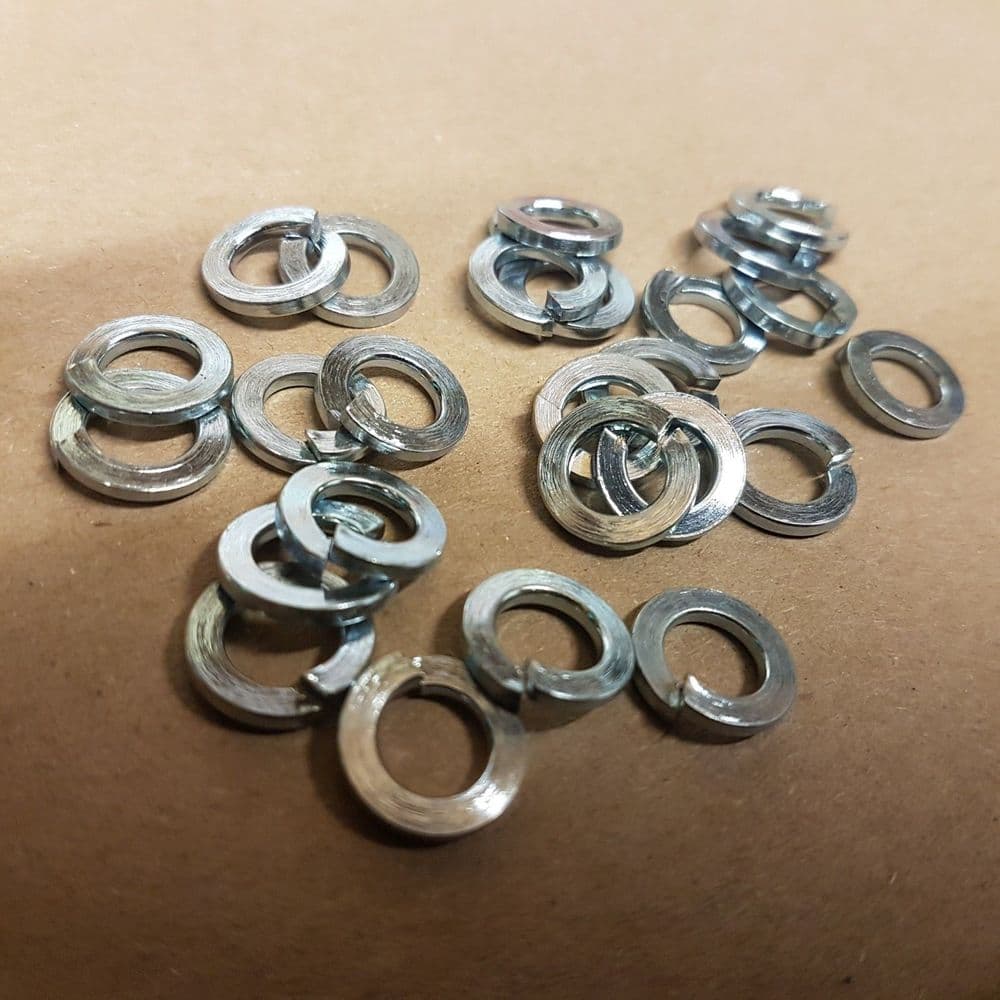 24 M7 ZINC PLATE SPRING WASHERS