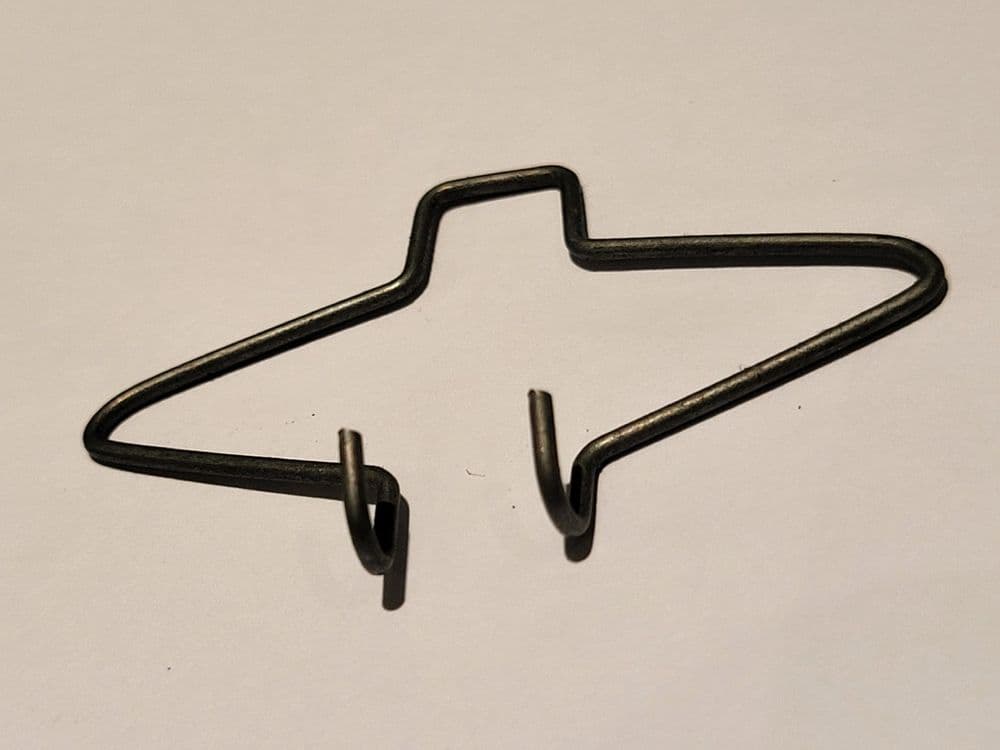 Headlight spring clip GP