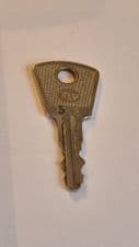 LAMBRETTA ORIGINAL KEYS NO  548 GRABOR