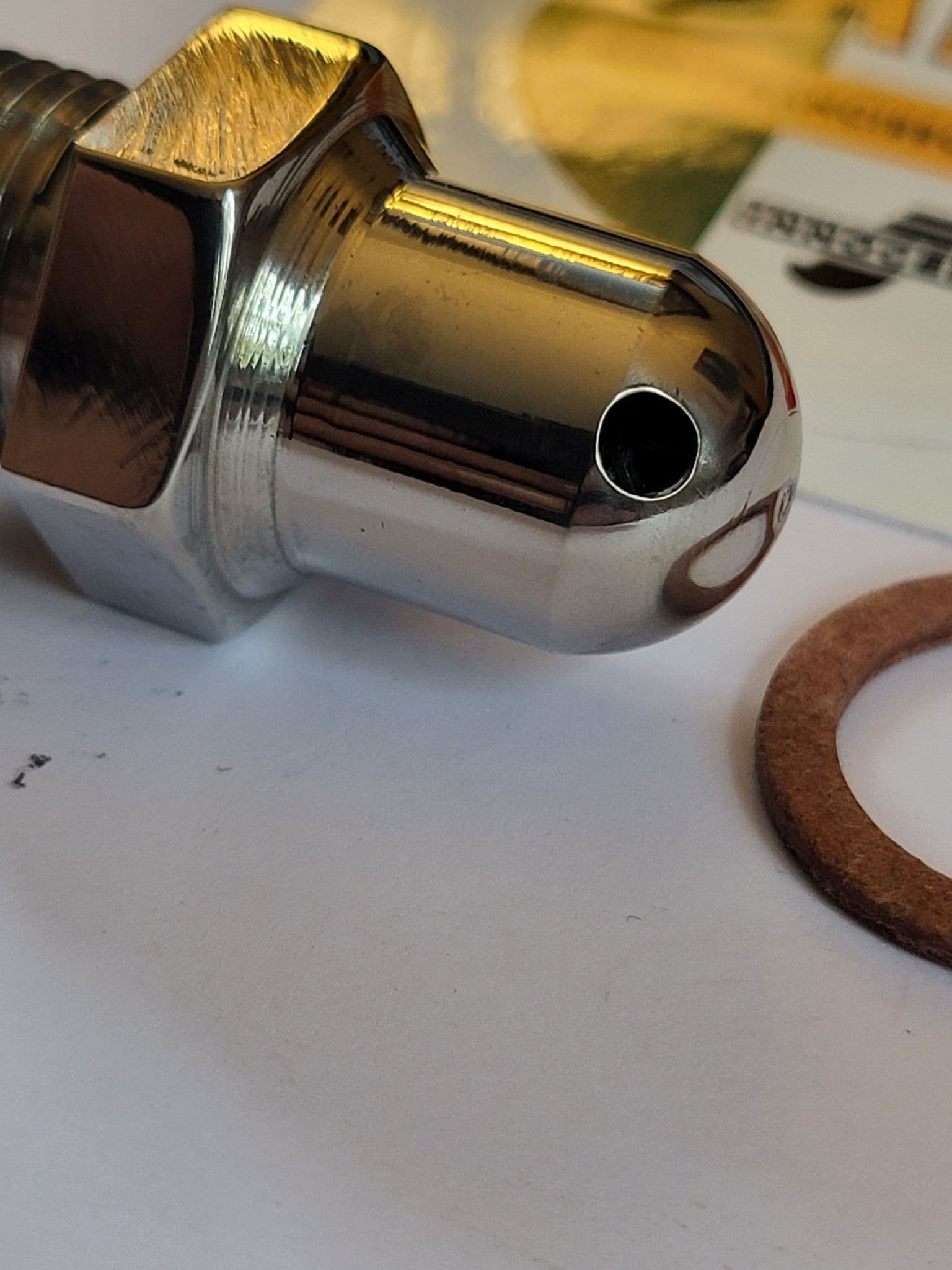 POLISHED STAINLESS STEEL OIL FILLER BREATHER