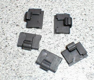 DOORGLASS INNER WEATHERSEAL CLIPS GHF1582