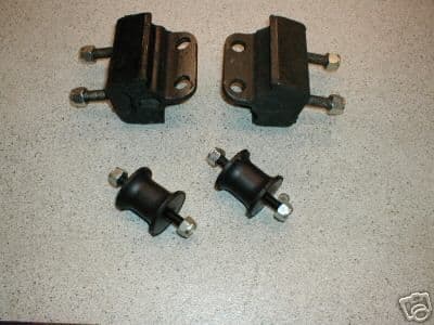 ENGINE & GEARBOX MOUNTING KIT TRIUMPH GT6 & VITESSE 132669