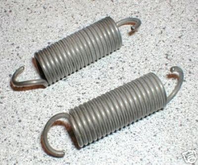 HANDBRAKE CABLE PULL OFF SPRINGS SPITFIRE/ HERALD /GT6 PAIR 131806
