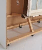 Georgina sash window set on wheels - FREE