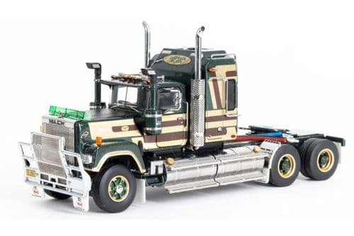 Drake  Mack Bicennennial Super-liner "Captain bligh"