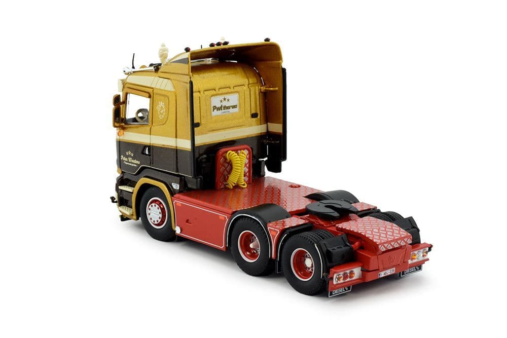 Tekno Scania R lowroof Peter Wouters