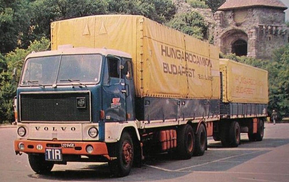 Camion Volvo F89 Phase 2  Transport - Spedition ANVERS  ASG Camion Bleu Et Jaune