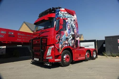 Tekno Volvo FH04 Barry Proctor "Foo Fighters" (Pre order)