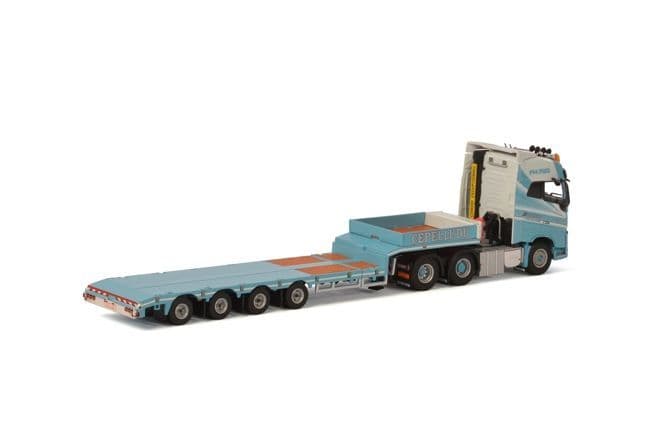 WSI Models Volvo FH04 Cepelludu