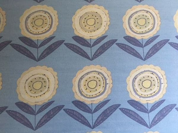 15: Big Daisy Blue Original 68 1.38m x 2 pieces