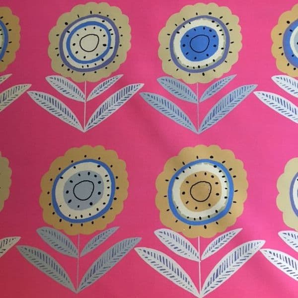 Big Daisy Cream Red 137 Oil Cloth