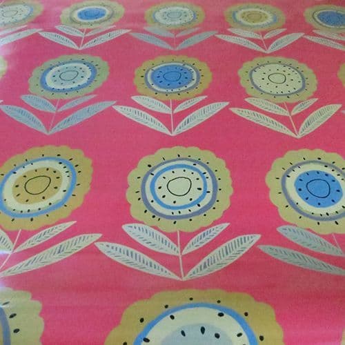 Big Daisy Cream Red 68