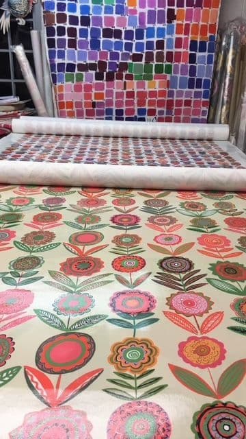 Cut Flowers GL Cream 137 Oil Cloth