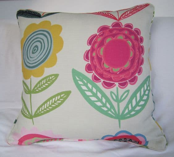 Cut Flowers Hanging Cream 137