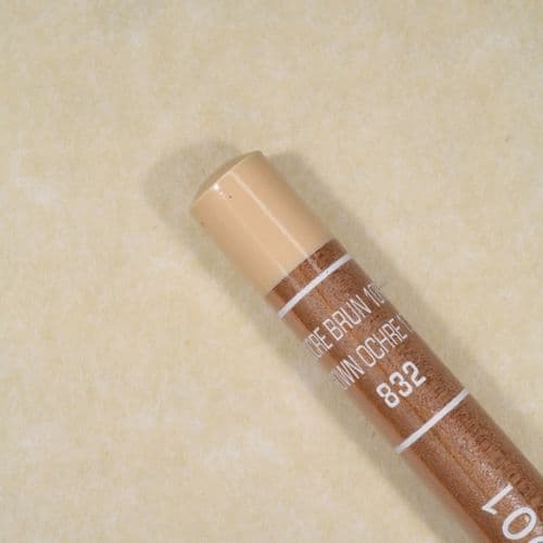 Caran d’Ache: 832 Brown Ochre 10% Luminance Pencil