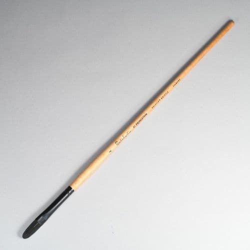 Catalyst: 6400FB4 Artists' Brush, Filbert size 4