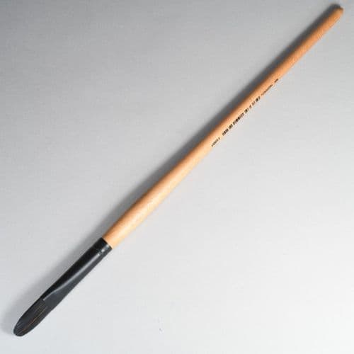 Catalyst: 6400FB8 Artists' Brush, Filbert size 8