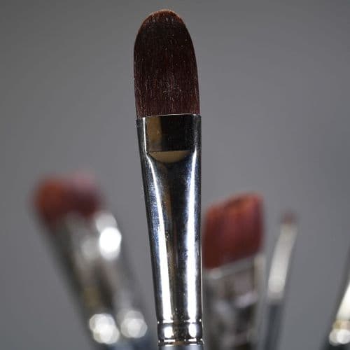 Lascaux: 1718 Filbert Brush, LF18